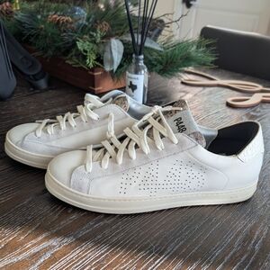NWT P448 John white gold leather low top sneakers Sz 11 EU 42